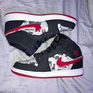 Jordan 1 newspaper mid